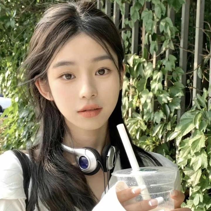 白色女孩粤语